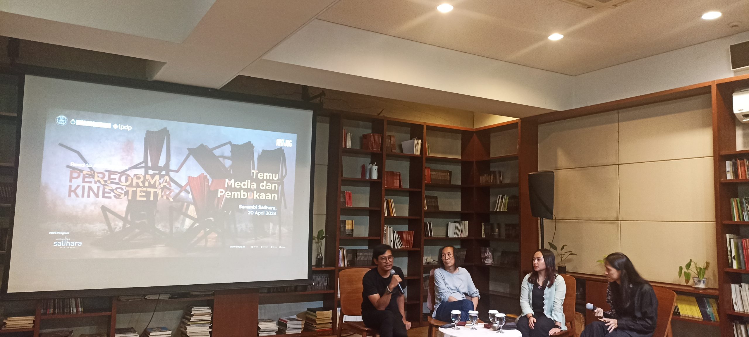 Konferensi pers 'ARTJOG 2024' di Salihara Art Center ( foto : QB )