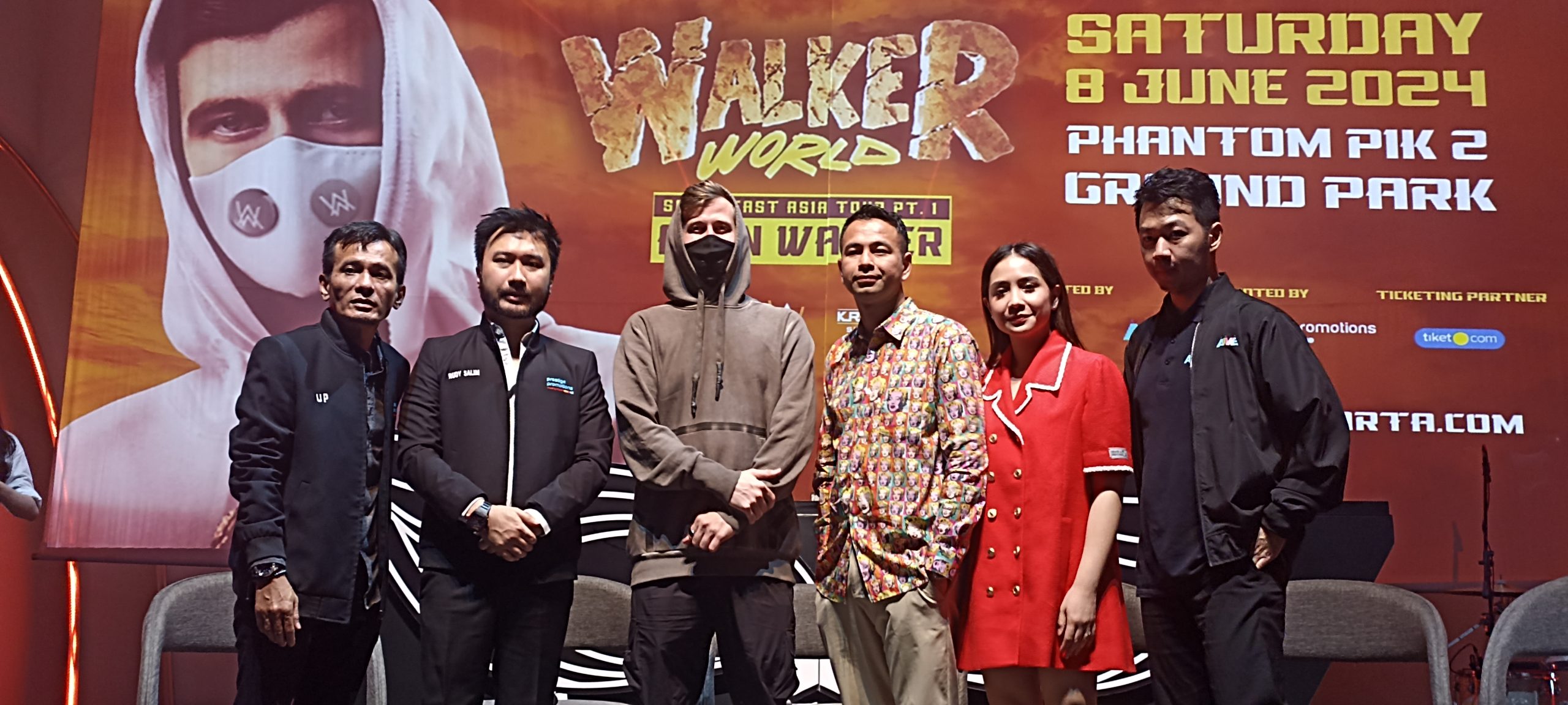 Foto bersama pers Konferensi WalkerWorld Asia Tour 2024 ( foto : QB )