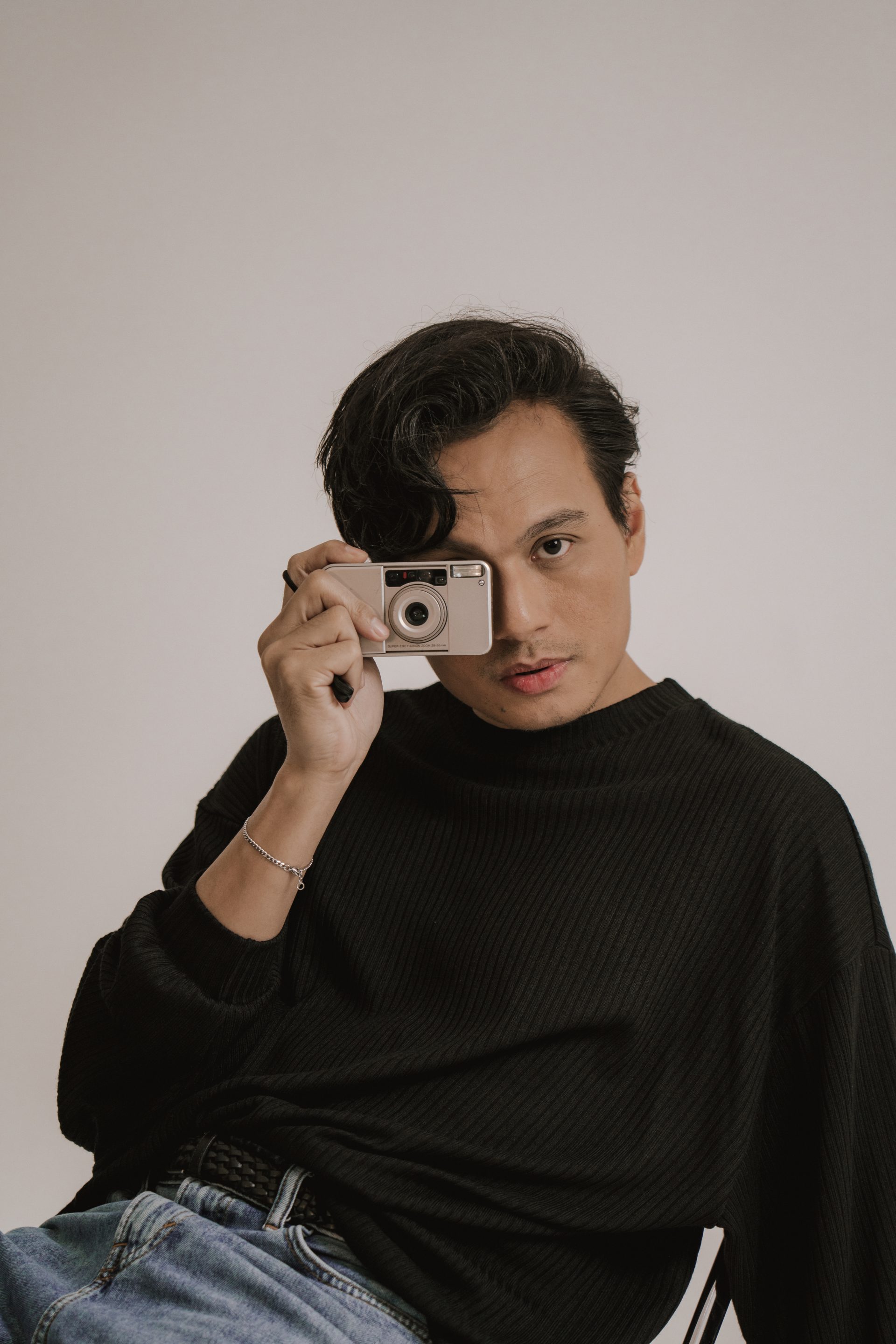 Image default