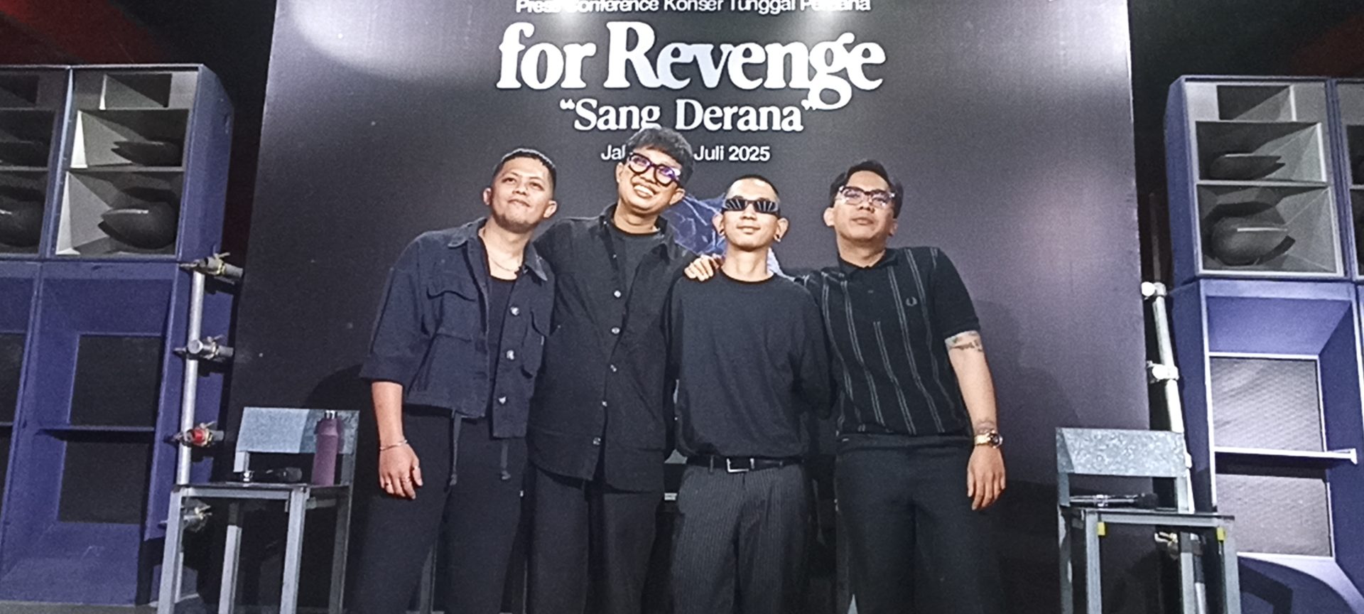 Image default