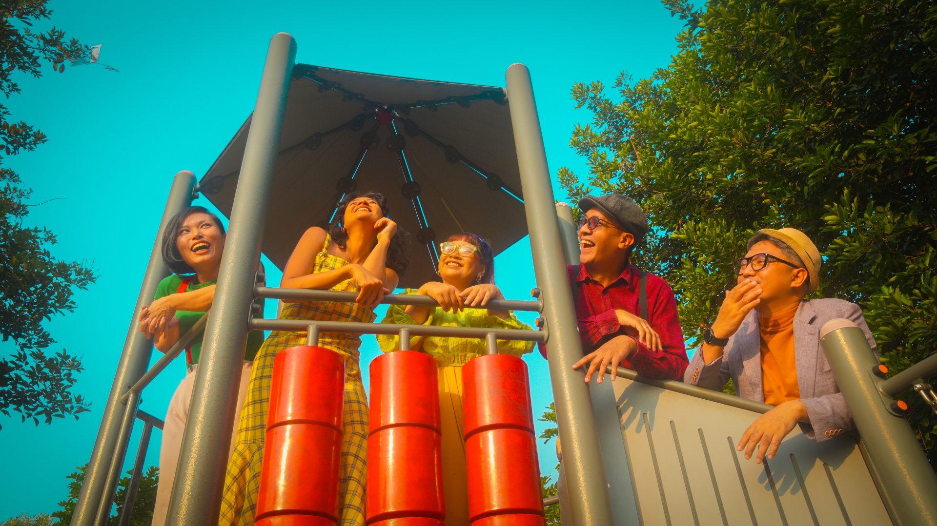 Image default