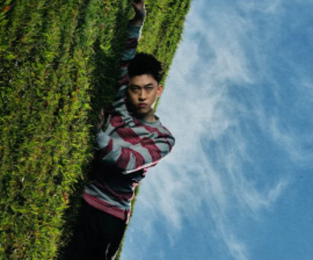 Image default
