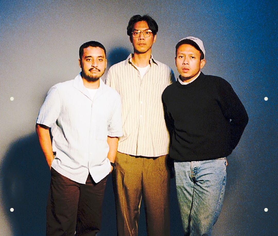 Image default